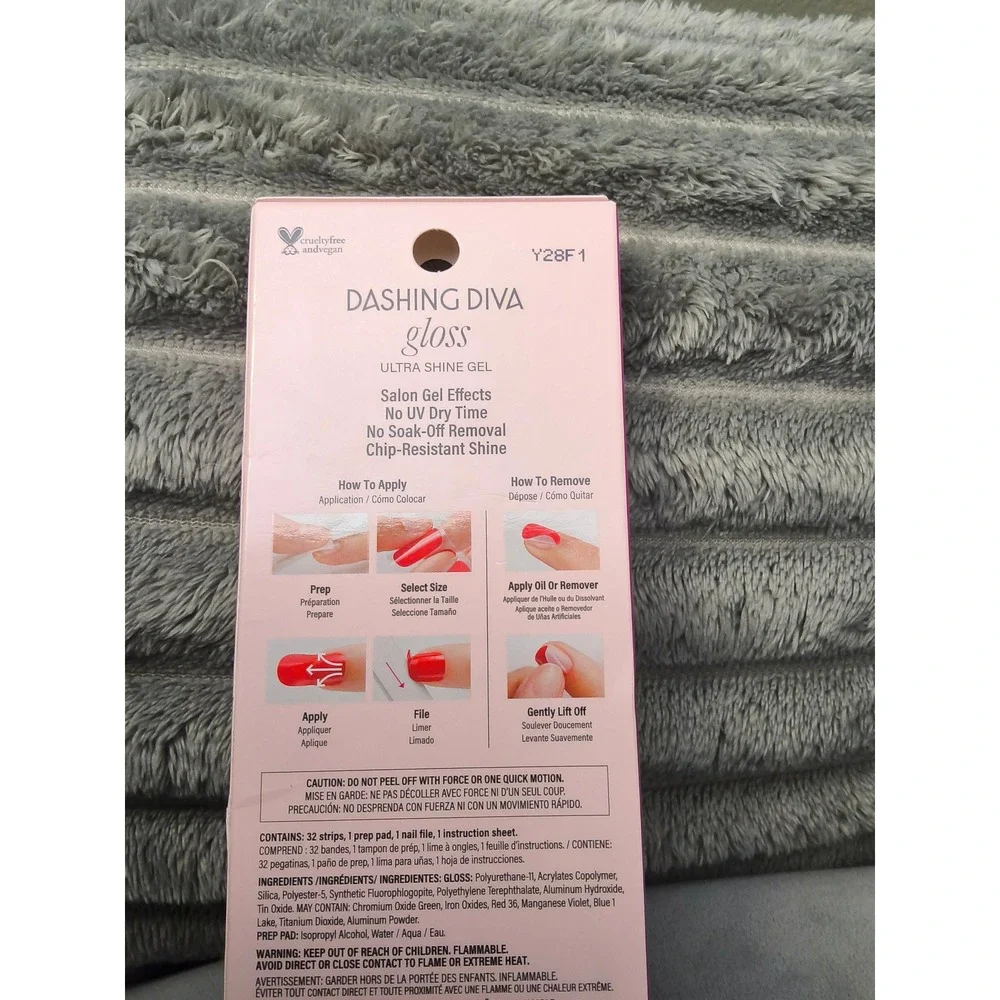 NIP Dashing Diva Gel Nail Strips in Fleur Flair